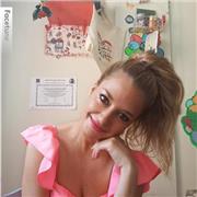Soy profesora titulada con más de 12 años de experiencia en el ámbito educativo.